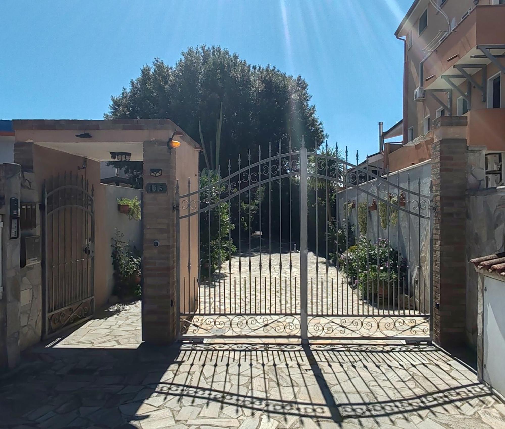 Casa Gio Apartment Assemini Luaran gambar